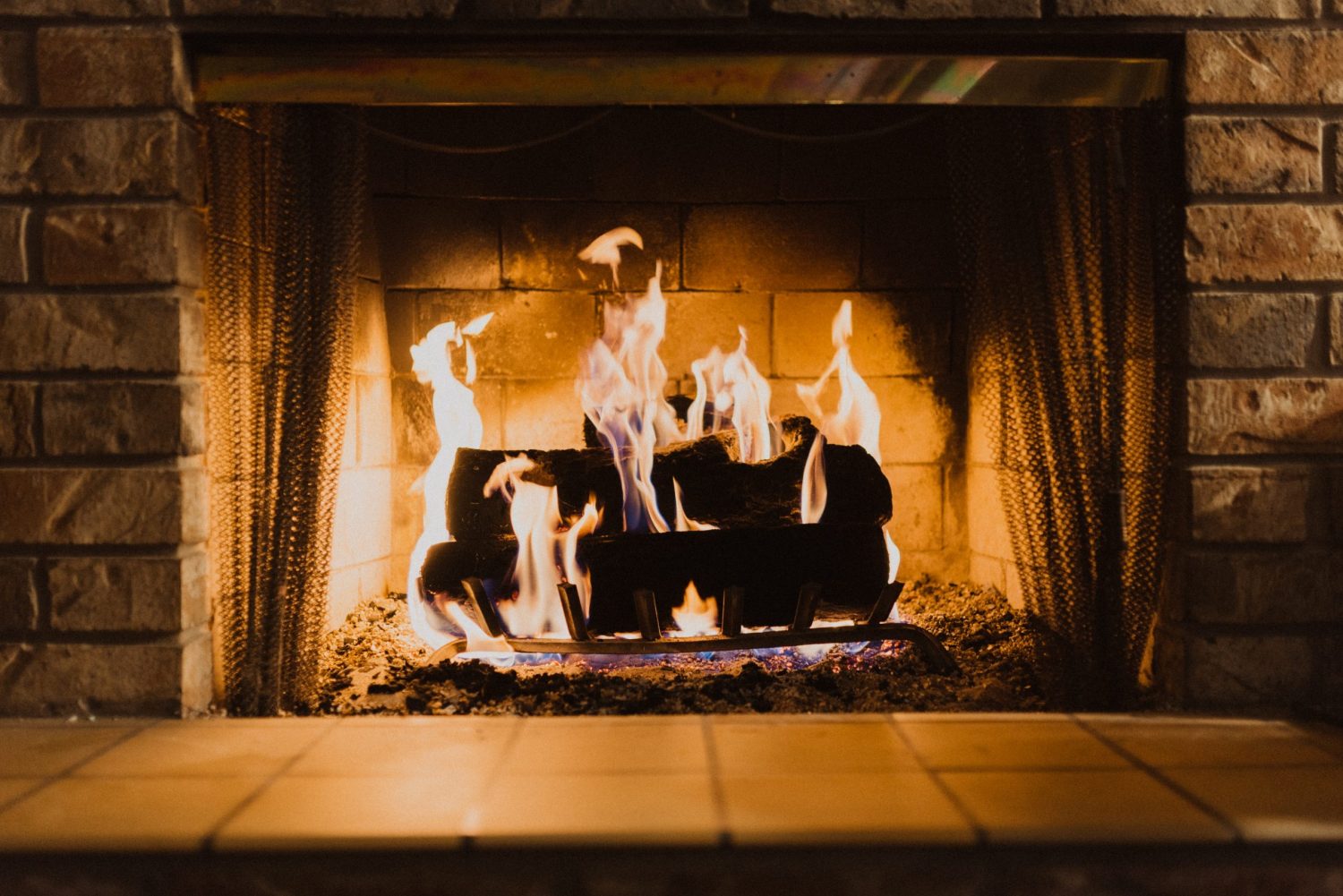 Fireplace Wood and Wood for your Wood-Burning Stove For Sale on Staten Island